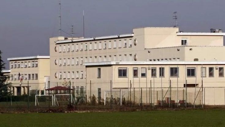 Velletri, dramma in carcere: detenuto malato di cancro si dà fuoco