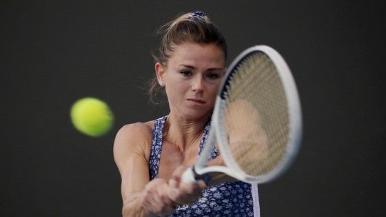 Tennis, Wta Lione: Giorgi si ferma ai quarti, vince la russa Kasatkina