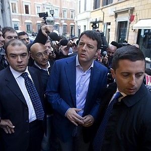 Renzi: "Elettori stufi delle sceneggiate". Disobbedienti al Senato, resa dei conti nel Pd