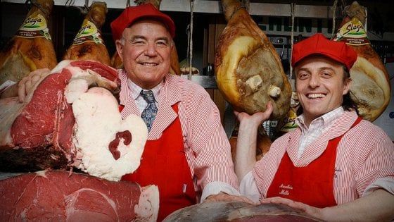 E la cena di Natale la consegna a casa la macelleria (gourmet)