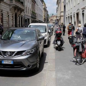 Assicurazioni, prezzi Rc Auto scesi del 7,5%. Compagnie preoccupate dai tassi negativi