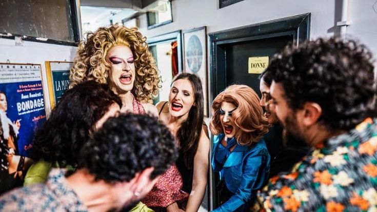 Tutti i generi della risata: viaggio nella comicità Lgbtq+