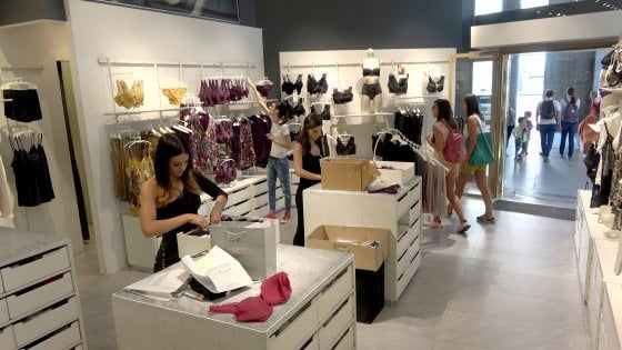 Il popolo delle domeniche al lavoro: quasi 5 milioni, alberghi e ristoranti al top