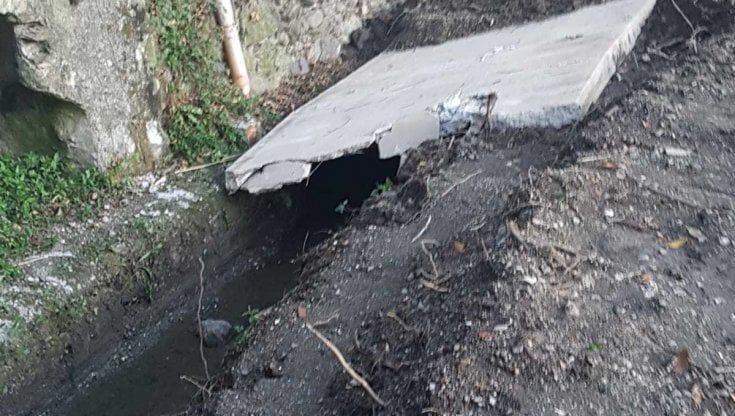 Genova, a San Quirico spunta per sbaglio una soletta di cemento sul corso d'acqua
