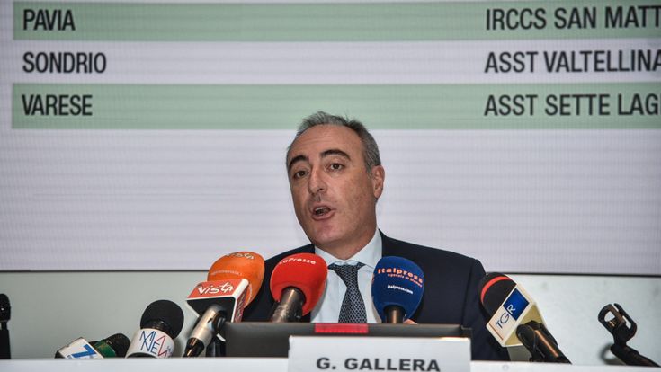 Vaccini lenti, la Lega sfratta Gallera. Lui: "Scelte concordate con Fontana"