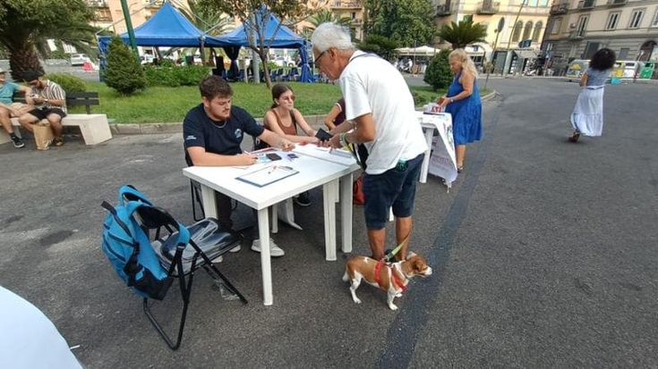 Autonomia, banchetti in tutte le municipalità si riparte dal Vomero