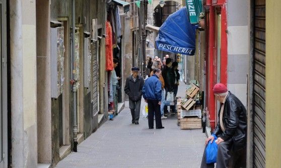 Canneto il Lungo, si spegne un'altra insegna
