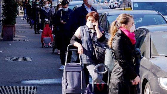 Coronavirus, le misure "a costo zero" che l'Italia può adottare per salvare le imprese