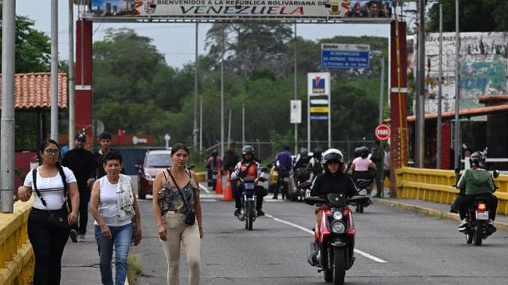 Le voci dal Venezuela: “Forze paramilitari e agenti seminano il terrore”