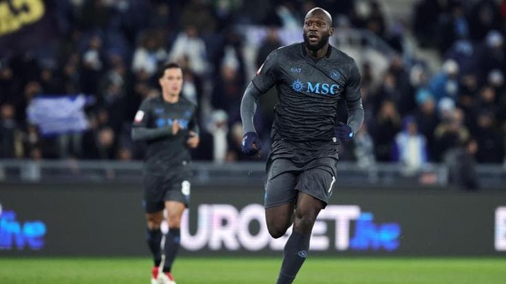 Napoli-Lazio: Conte con i titolarissimi per riprendersi la vetta
