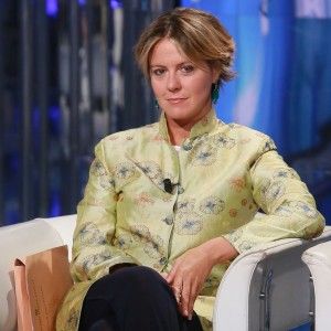 Lorenzin: "Ebola, l'Europa deve intervenire, ora pi&ugrave; controlli negli aeroporti"