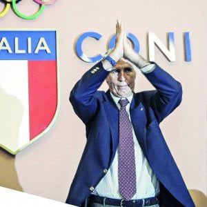 Figc, Malagò e Palazzo Chigi stanno con Tavecchio  