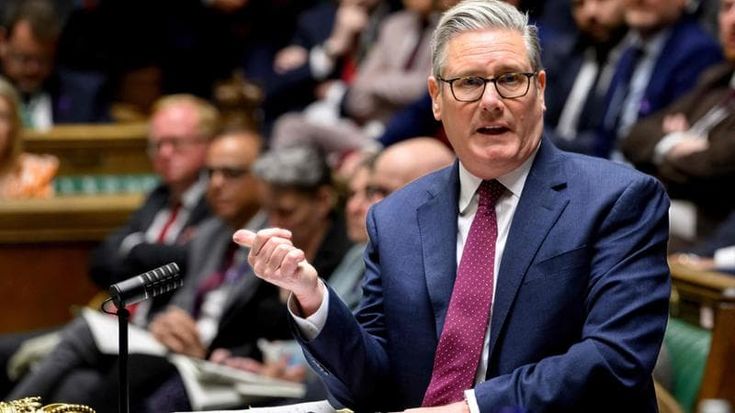 Keir Starmer, dal trionfo al disastro: anatomia di un crollo