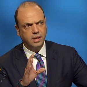 Unioni civili, Alfano: "Spero cattodem e grillini facciano saltare adozioni"