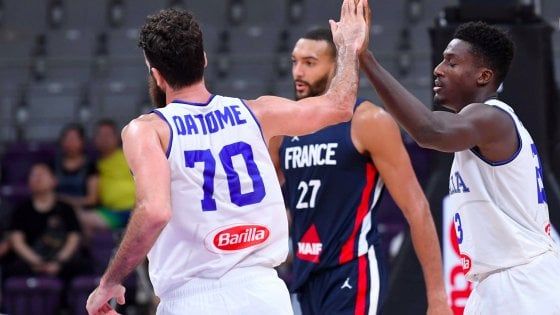 Basket, Italia ko anche con la Francia. Sacchetti: "Squadra in crescita"
