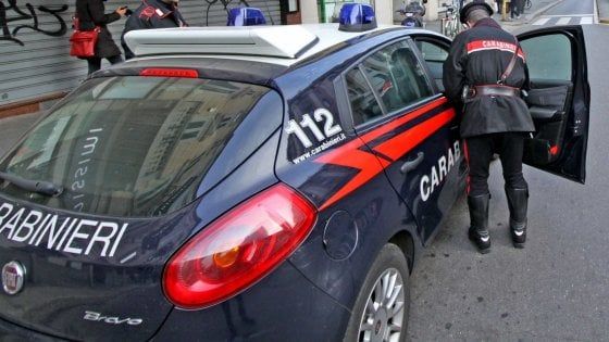 Garda, violenza su una turista diciassettenne: arrestati tre minorenni
