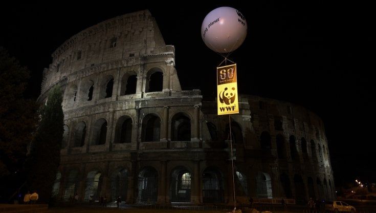 Arriva l'Earth Hour, l'Italia (e il mondo) a luci spente per il clima