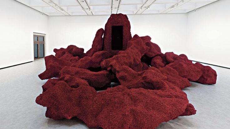 Anish Kapoor a Londra, il Sacro e il Buio