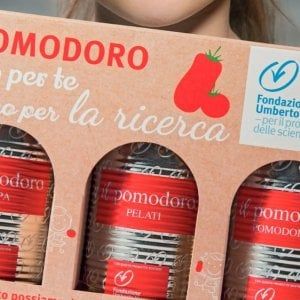 Tumori, in Puglia la raccolta fondi della Fondazione Veronesi: ‘Il pomodoro. Buono per te, buono per la ricerca” 