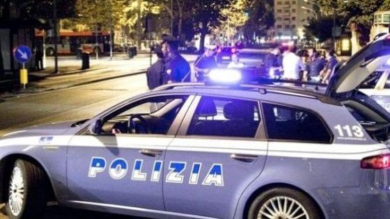Firenze, aggredisce e tenta di violentare una ventiduenne alla Fortezza: arrestato