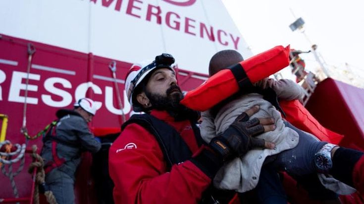 Un uomo in fuga dalla guerra o un nemico da braccare?