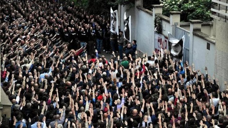Saluti romani al corteo per Ramelli, confermate in appello 13 condanne ai neofascisti milanesi