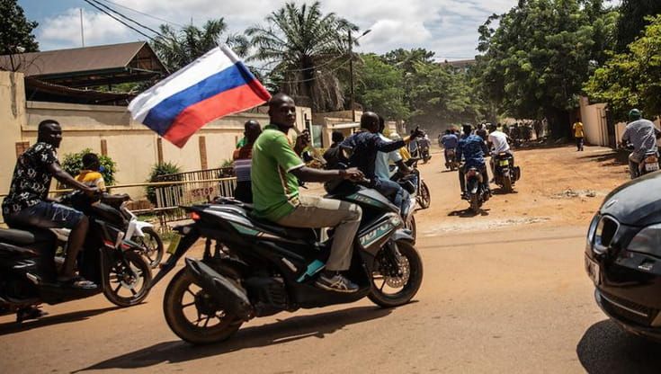 Russia e Ucraina ora si combattono in Africa