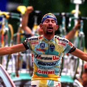 Morte Pantani, Pm chiede l'archiviazione dell'inchiesta. Mamma Tonina: "Ora è guerra"
