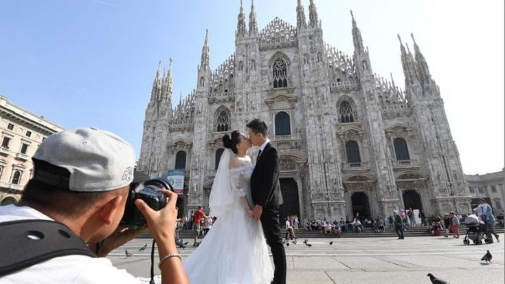 Nozze in calo, il Comune lancia i corsi prematrimoniali: lezioni per gestire soldi e famiglia