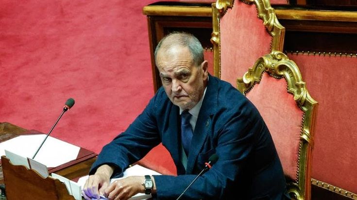 Il percorso a ostacoli del referendum sull’autonomia: giuristi divisi, duello tra i partiti