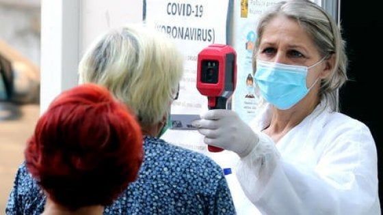 Covid: mini lockdown ad Arzano, il prefetto: "Impiego straordinario delle forze dell'ordine"