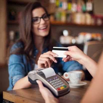 Volano le spese degli stranieri in Italia: nel 2015 sono salite del 16%
