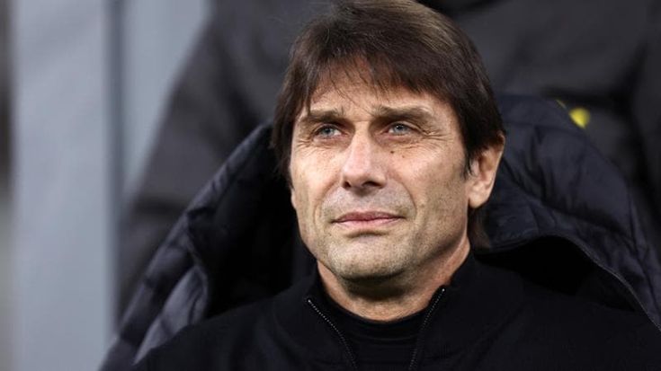 La Roma chiama Conte, ma l’ex ct prende tempo. La Juventus segue Motta