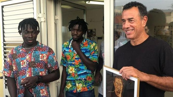 Lacrime e applausi a Napoli per Garrone e il suo "'Io Capitano", candidato italiano agli Oscar