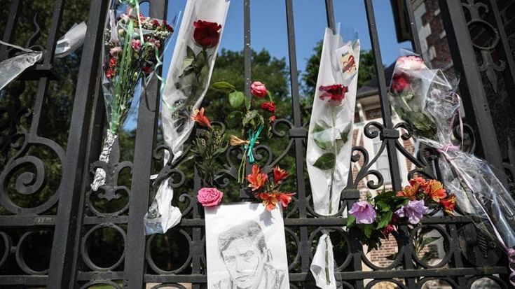 Alain Delon, la malattia e la battaglia dei tre figli contro l’ultima compagna: “Sono crudeli, non ho potuto nemmeno salutarlo”