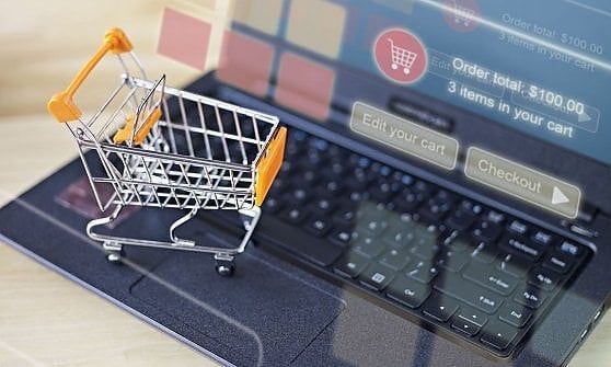 Le vendite online decollano, un bene anche per il made in Italy
