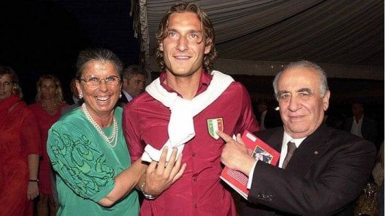"Ciao Maria, eri una grande donna". Totti in lutto per la morte della presidentessa Sensi