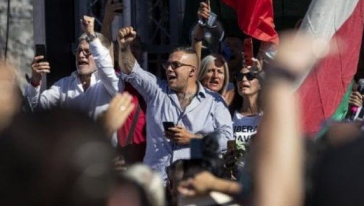 Roma, il questore vieta l'adunata nera di Forza Nuova: "Ma noi saremo lo stesso in piazza"