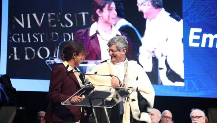 Uniba, s’inaugura l’anno accademico. Studentessa iraniana sul palco: “Non siate neutrali su guerra”