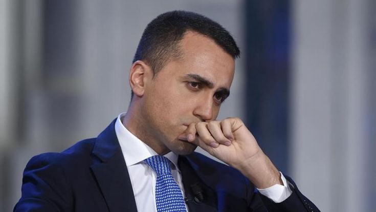 Di Maio vuole la Carige pubblica ma Tria lo stoppa: meglio il mercato