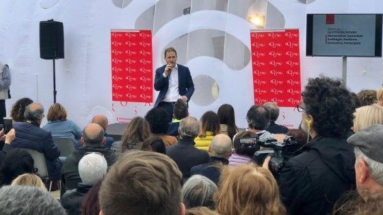 Conflitto d'interessi, M5S rilancia la legge. Di Maio: "Non è contro una sola persona"