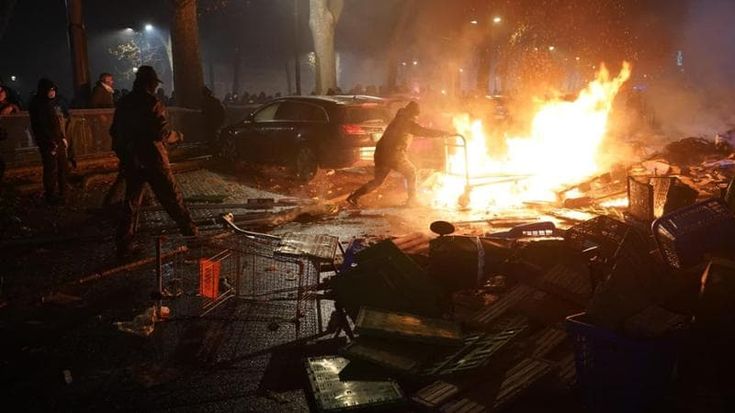Scontri Torino, in Comune centrosinistra in fibrillazione: gli alleati contro Avs scesa in piazza