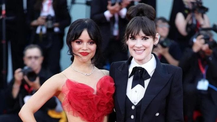 “Mercoledì 3”, iniziate in Irlanda le riprese. Le novità sono Eva Green e Winona Ryder