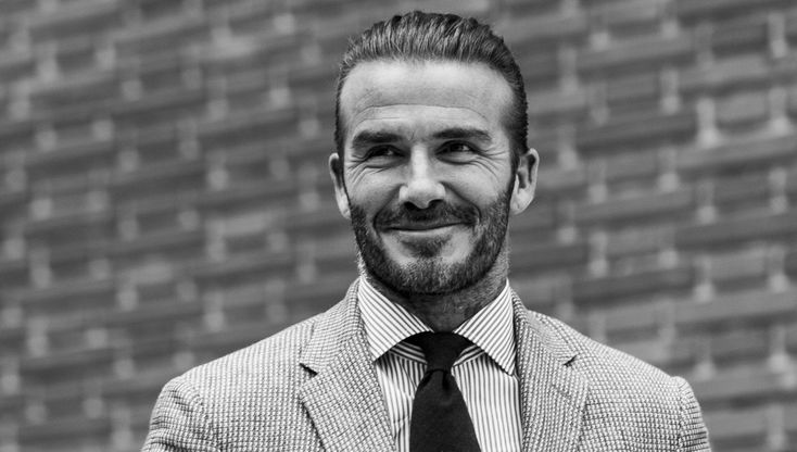 Buon compleanno David Beckham, il sex symbol formato famiglia