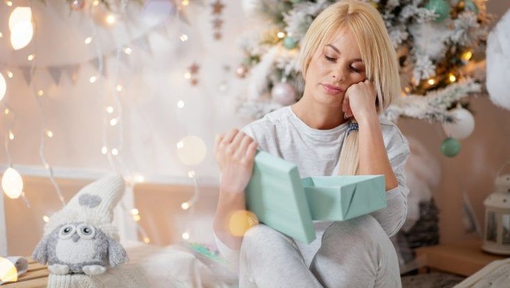 Regali di Natale, il 30% non è azzeccato: il riciclo è la risposta per il 24% degli italiani 