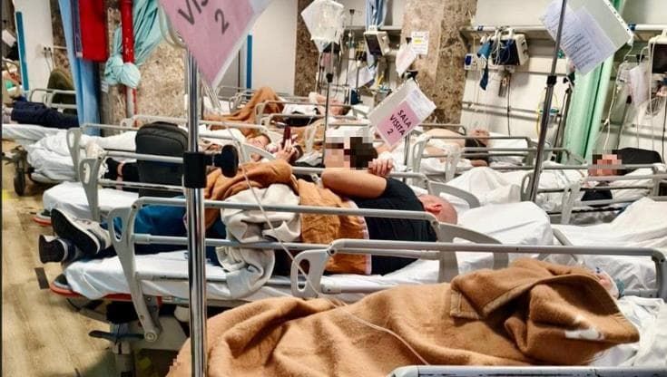 Pronto soccorso, una nottata infernale, Giordano del M5s: “Al Galliera un medico per 30 pazienti”