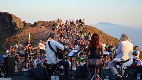Pomigliano Jazz, anteprima sul Gran Cono del Vesuvio col live di Lionel Loueke e Daniele Sepe