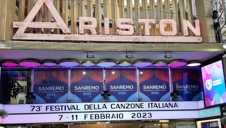 Alla prova generale i virtuosismi di Mengoni e Giorgia, sorpresa Cugini di Campagna: si parte (quasi) con Sanremo 2023