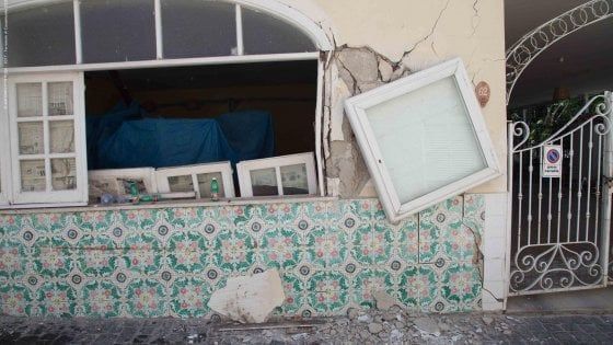 Il cuore di Jacopo: vende i suoi giocattoli per aiutare i bambini terremotati di Ischia