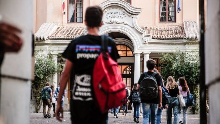 Scuola, dai test ai QrCode: in 10 numeri le sfide del ritorno in classe
